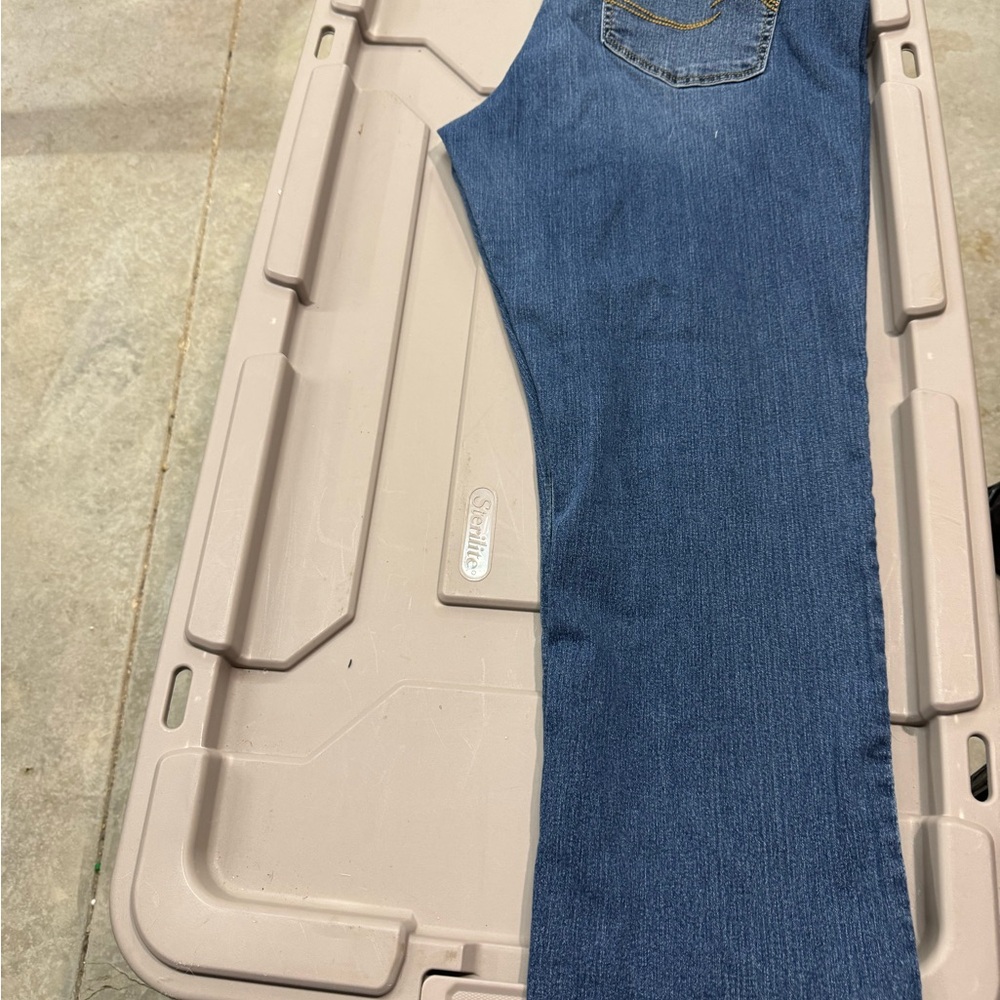 Signature by Levi Strauss Women's Blue Skinny Jeans